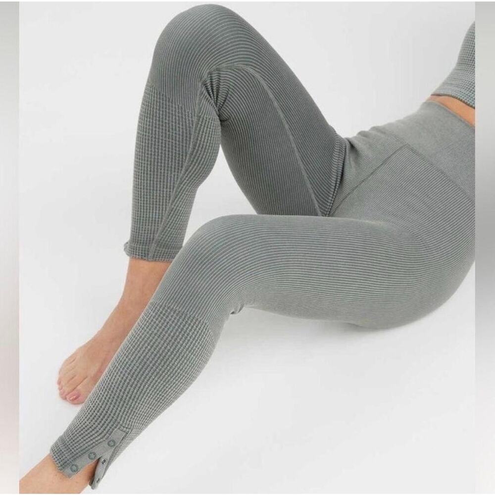 OFFLINE Aerie Main Squeeze Seamless Waffle Leggings High Waisted Women's - Small
